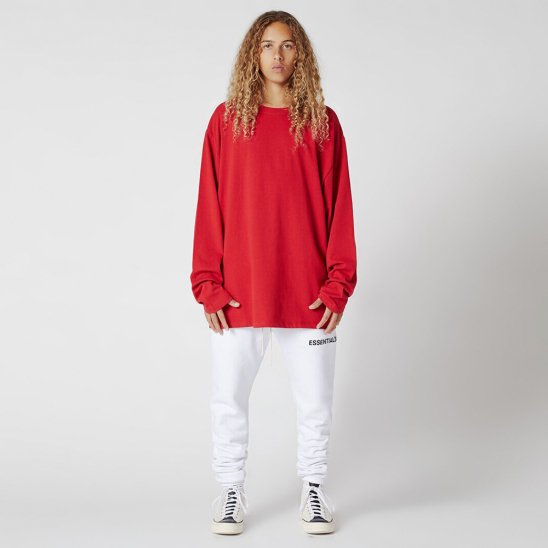 FOG ESSENTIALS | BOXY GRAPHIC LONG SLEEVE T-SHIRT / RED