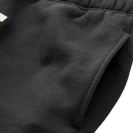 FOG ESSENTIALS | RUBBER TAG PRINT SWEATPANTS / BLACK