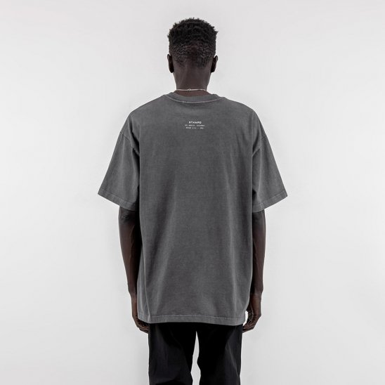 STAMPD | STACKED BACK RELAXED TEE / STORM