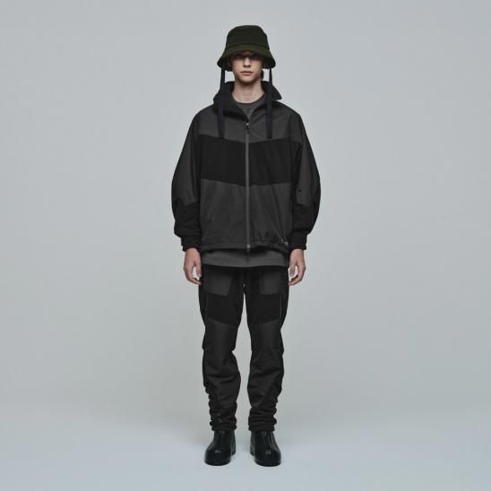 D-VEC X ALMOSTBLACK(ディーベック オールモストブラック) 商品