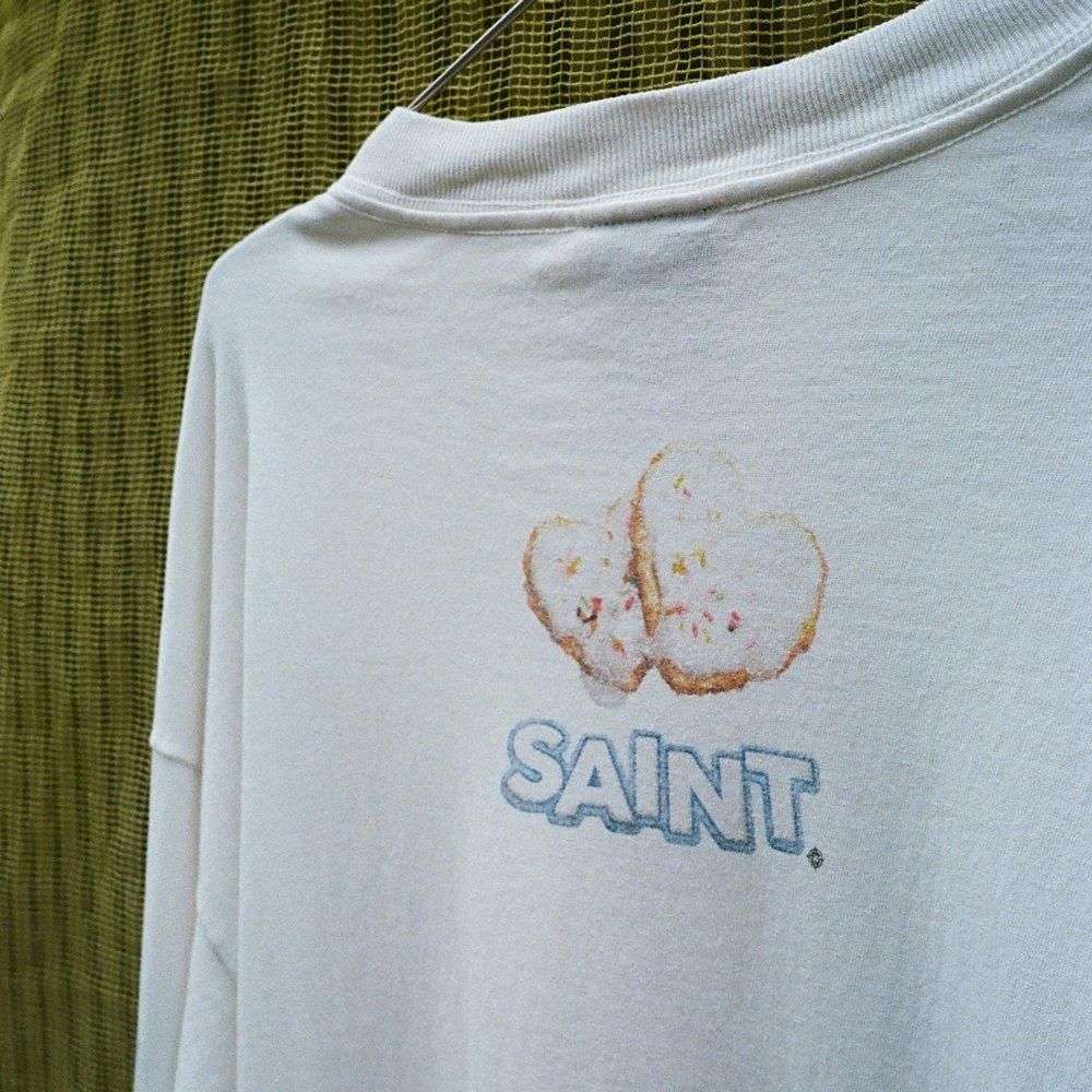 SAINT MXXXXXX | SA_LS TEE HEART CKIE / WHITE