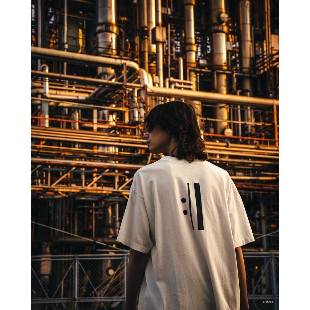 SAINT MXXXXXX | EV_SS TEE ORANGE / WHITE