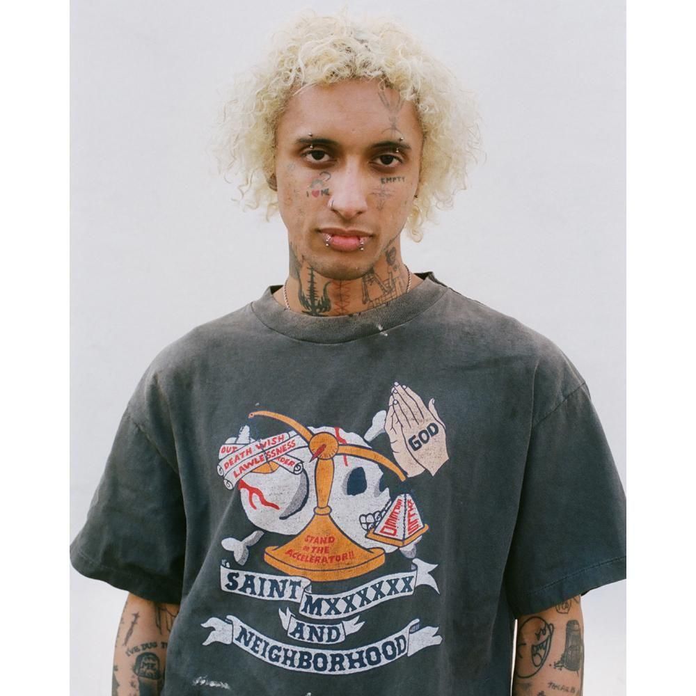 SAINT MXXXXXX | NH_SS TEE STHD.PRAY / BLACK