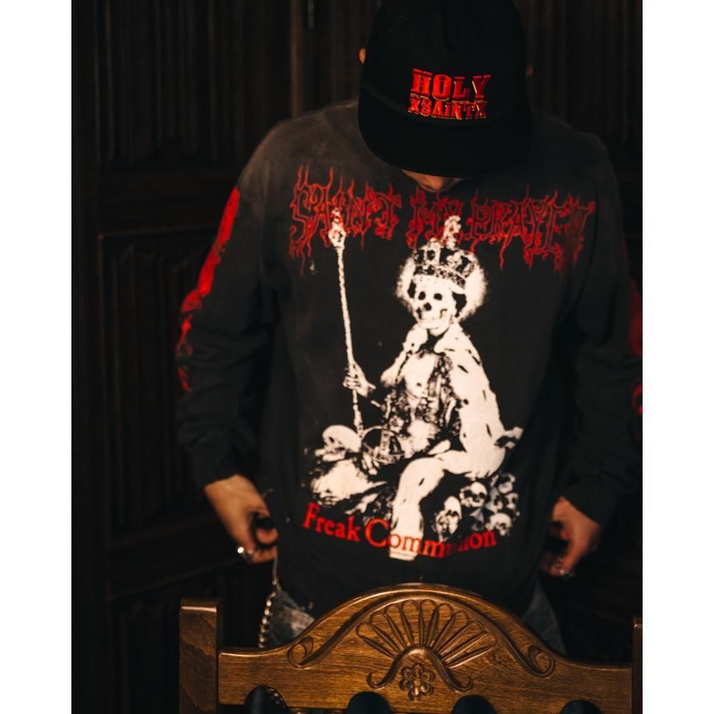 SAINT MXXXXXX | LS TEE SAINT IS A KISS / BLACK