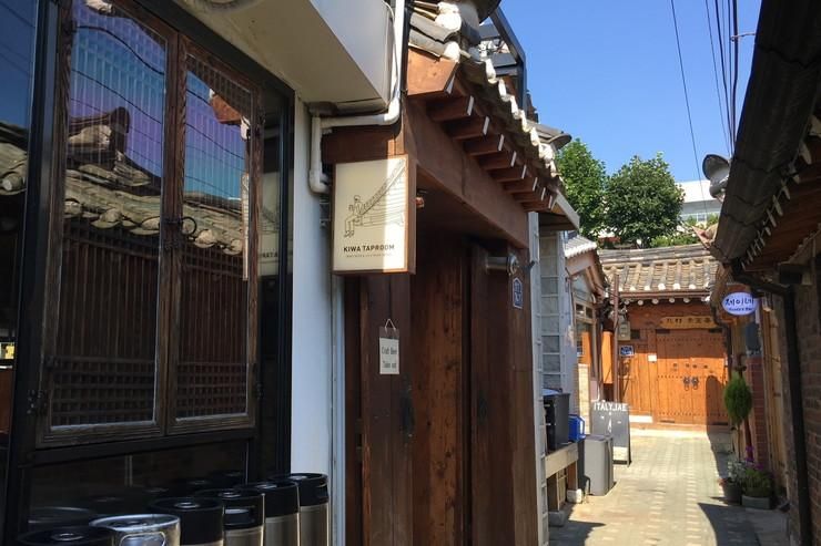 韓国アンティークスッカラモチーフの韓屋の額 韓国アンティークスッカラモチーフの韓屋の額