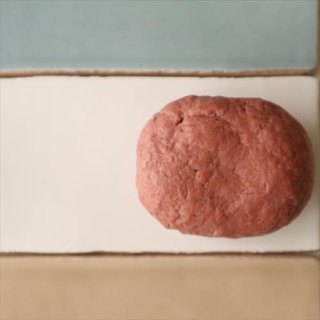 赤い果実とクレイの石鹸<br>ROSECLAY-ROSEHIP