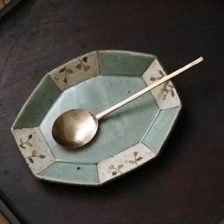 å顡