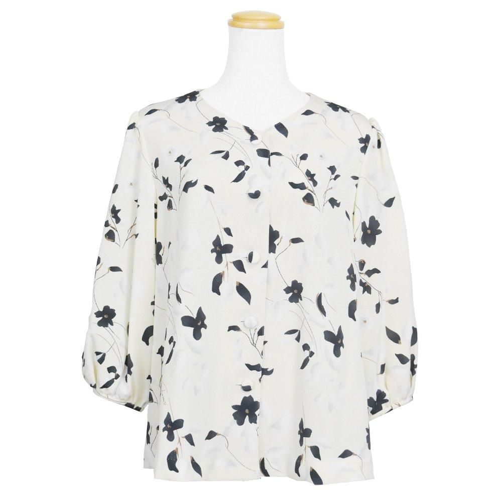 <img class='new_mark_img1' src='https://img.shop-pro.jp/img/new/icons20.gif' style='border:none;display:inline;margin:0px;padding:0px;width:auto;' />40%OFF【Botanical moment】7分袖Vネックブラウス　クリーム