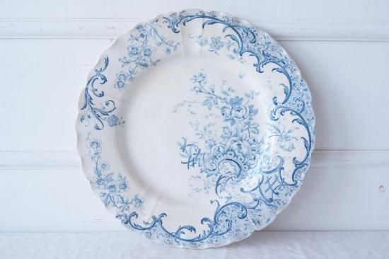 花柄のフリルリム皿b L Atelier Brocante ラトリエブロカント フランスアンティーク 家具 建具 雑貨 小物 服飾 古物 古布 皿 陶器 民芸 花柄のフリルリム皿b L Atelier Brocante ラトリエブロカント フランスアンティーク 家具 建具 雑貨 小物 服飾 古物 古布 皿 陶器 民芸