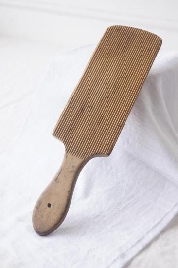 古いバターツール L Atelier Brocante ラトリエブロカント フランスアンティーク 家具 建具 雑貨 小物 服飾 古物 古布 皿 陶器 民芸 古いバターツール L Atelier Brocante ラトリエブロカント フランスアンティーク 家具 建具 雑貨 小物 服飾 古物 古布 皿 陶器 民芸