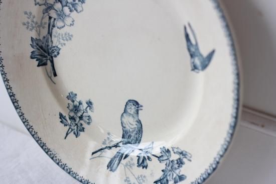 鳥と花柄の絵付プレート 大 - L'atelier Brocante / ラトリエ