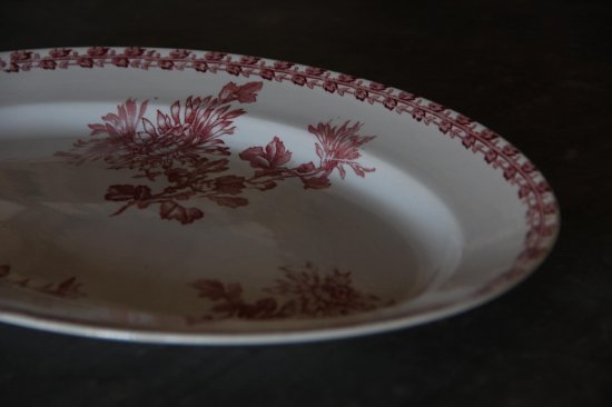 サルグミンヌ 赤い花柄のオーバル皿