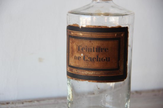 ティンボックス&古書&薬瓶2本のブロカントセット 西洋アンティーク
