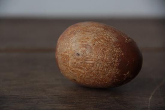 木製の偽卵B - L'atelier Brocante / ラトリエブロカント