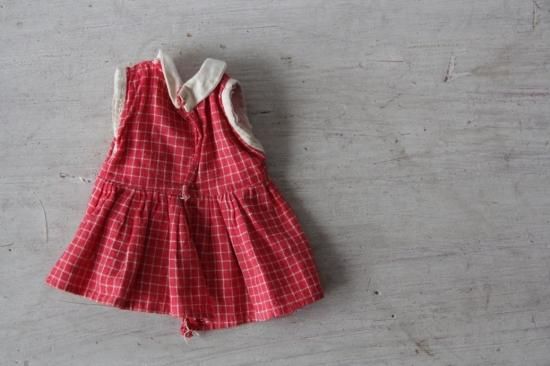 ドール用 赤のチェックワンピース L Atelier Brocante ラトリエブロカント フランスアンティーク 家具 建具 雑貨 小物 服飾 古物 古布 皿 陶器 民芸