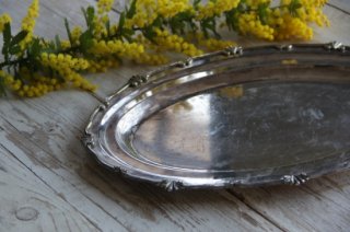 シルバープレートのリム装飾オーバル皿
