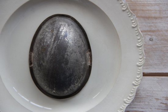 イースターエッグ 卵型チョコレートモールド大（ツマミ欠損）
