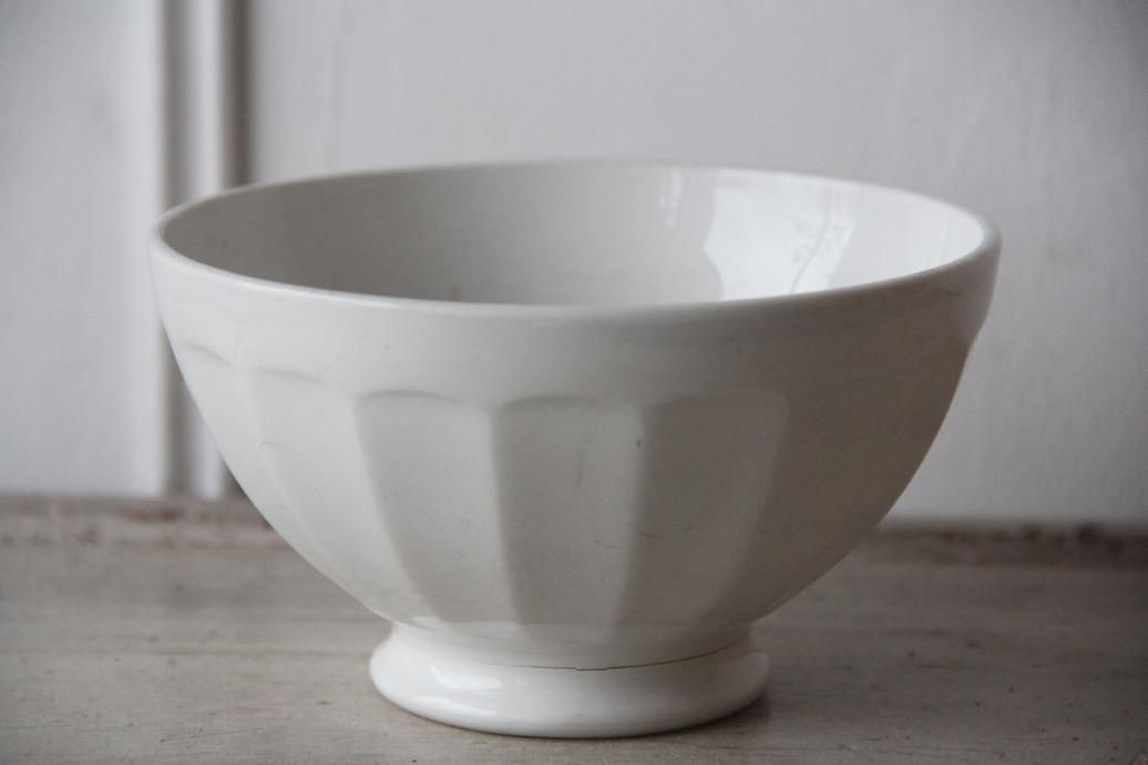 白いカフェオレボール L Atelier Brocante ラトリエブロカント フランスアンティーク 家具 建具 雑貨 小物 服飾 古物 古布 皿 陶器 民芸