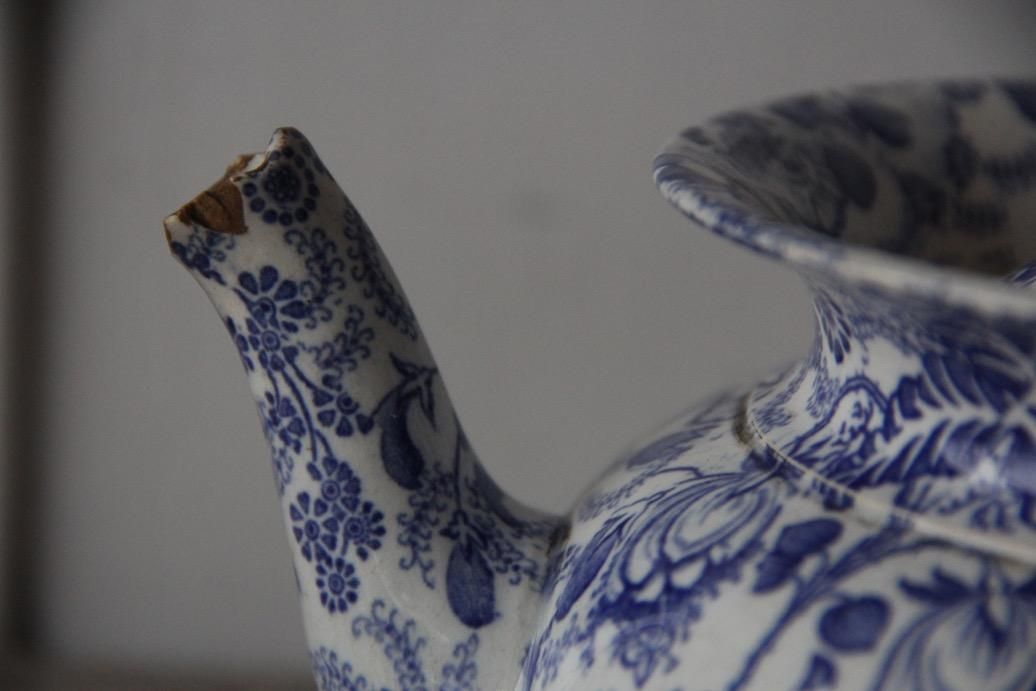 ボルドー窯 DAVID JOHNSTON 青絵付 ティーポット - L'atelier