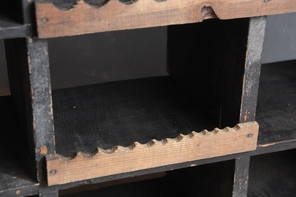 フランスアンティーク 黒の木製棚 - L'atelier Brocante / ラトリエ