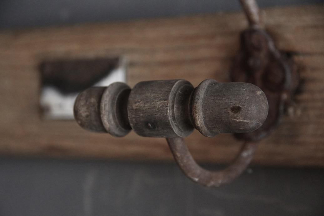 フランスアンティーク 木製のコートフック - L'atelier Brocante