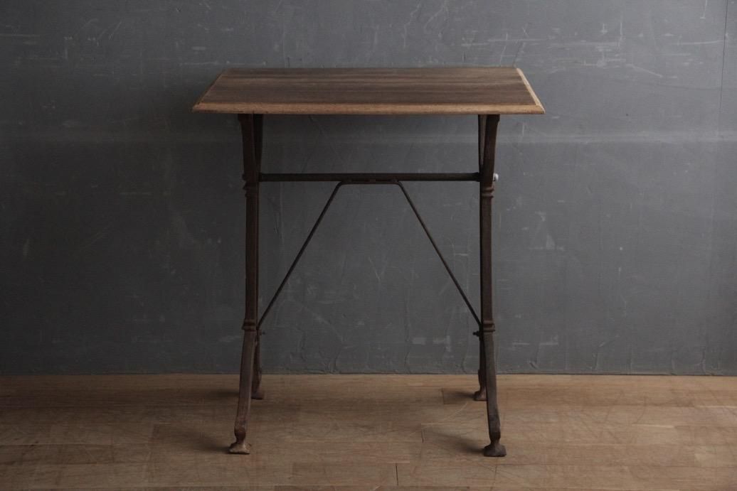 フランスアンティーク　鉄脚テーブル　　　　　ビストロテーブル フランスアンティーク ビストロテーブル - L'atelier Brocante