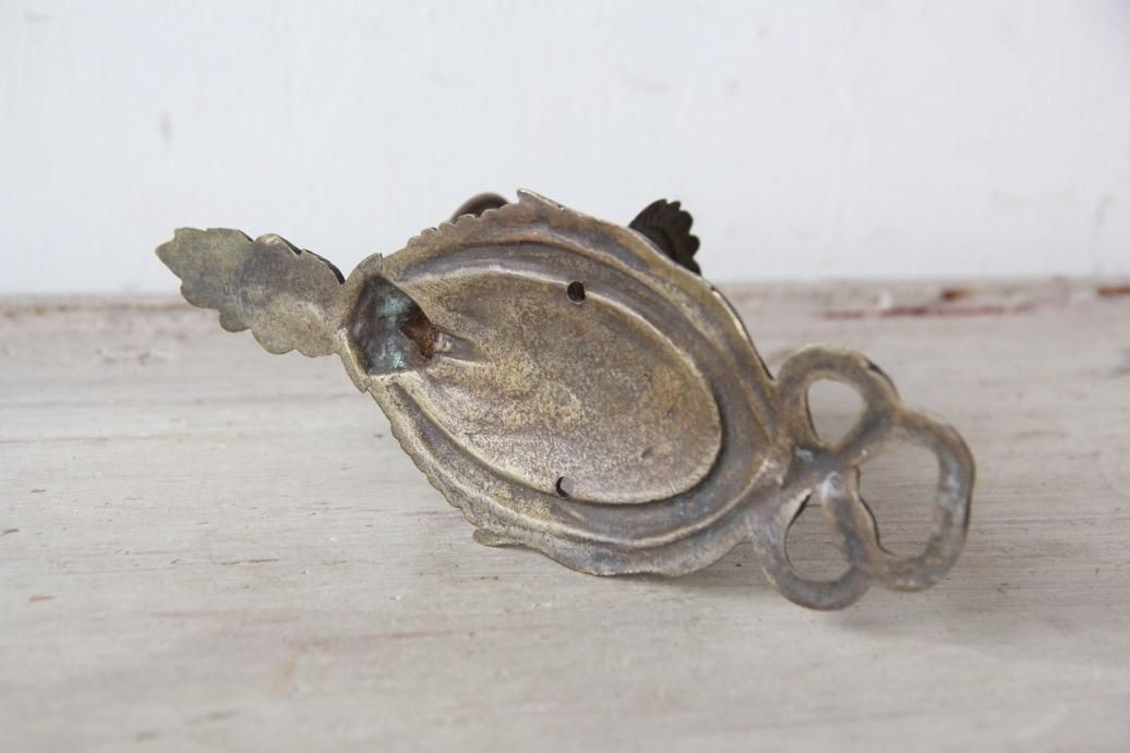 フランスアンティーク　キャンドルホルダー　真鍮製　ブロカント 真鍮の壁掛けキャンドルホルダー - L'atelier Brocante