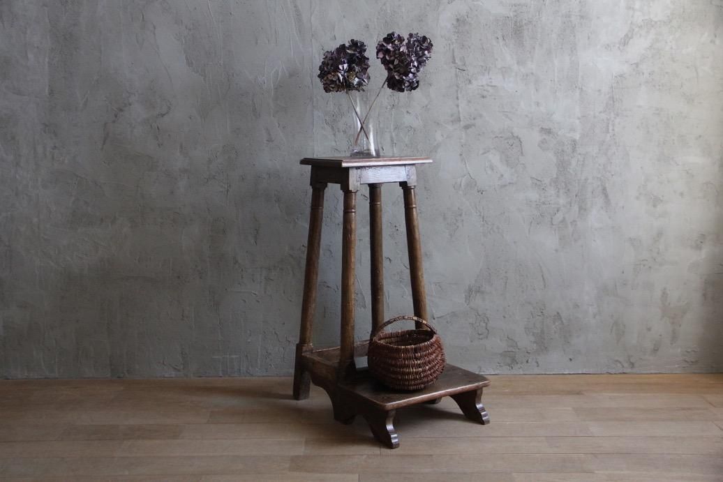フランスアンティーク 教会の台 - L'atelier Brocante / ラトリエ