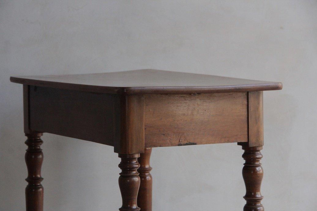 フランスアンティーク 木製テーブルB | 1〜2人掛け - L'atelier Brocante / ラトリエブロカント -フランスアンティーク・家具・建具・雑貨・小物・服飾  ・古物・古布・皿・陶器・民芸-