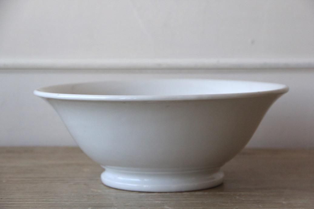 アンティークボウル 約31cm【フランス製】 アンティークボウル 約31cm【フランス製】 白陶器 ボウル カフェオレ