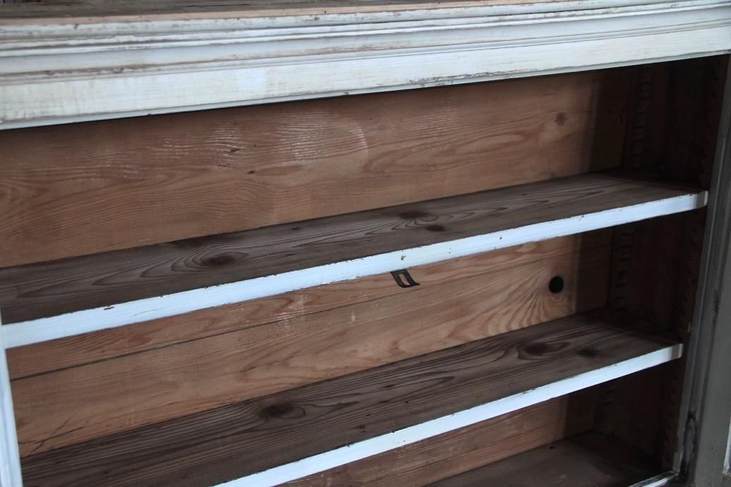 フランスアンティーク　木製キャビネット　蚤の市 フランスアンティーク 木製のキャビネットE | 白ペイントの