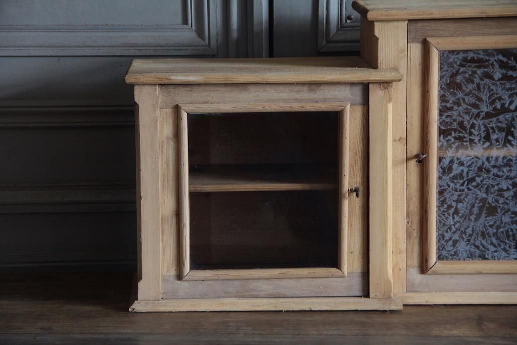 フランスアンティーク キャビネット ブロカント PARIS フランスアンティーク 白ペイントのキャビネット - L'atelier