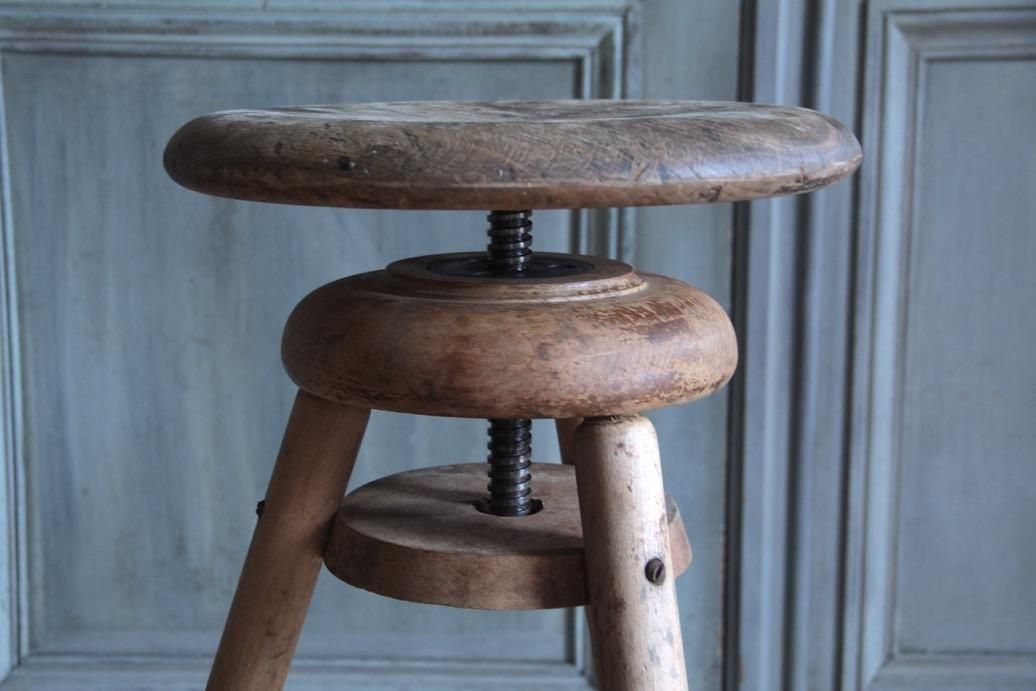 フランスヴィンテージ ベロアのスツール 丸椅子 回転イス アトリエ 工場 フランスヴィンテージ ベロアのスツール 丸椅子 回転イス