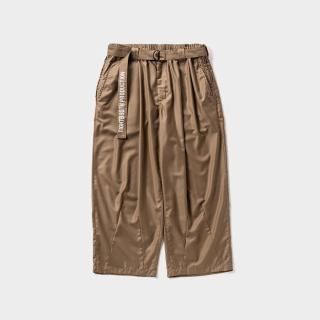 <img class='new_mark_img1' src='https://img.shop-pro.jp/img/new/icons1.gif' style='border:none;display:inline;margin:0px;padding:0px;width:auto;' />TIGHTBOOTH (ȥ֡) BAGGY SLACKS KHAKI - SS25-B05
