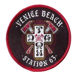 <img class='new_mark_img1' src='https://img.shop-pro.jp/img/new/icons1.gif' style='border:none;display:inline;margin:0px;padding:0px;width:auto;' />DOG TOWN (ドッグタウン) / DOGTOWN × VENICE FIRE DEPARTMENT PATCH 2.5