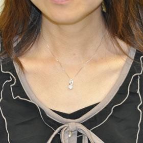 K10WG・ダイヤモンド0.5ct(SIクラス・鑑別書カード付) スウィートフラワーペンダント(ネックレス) - dianpool ダイアンプール - ジュエリー通販 -