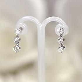 天然ダイヤモンド0.4ct（SIクラス・鑑別書カード付）×ホワイト