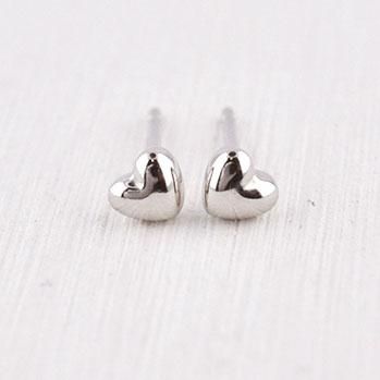 新品 PT900 ぷっくり ハート ピアス プラチナ 3ミリ プラチナ ぷっくりハートピアス 3mm Pt900 - DIAN POOL ダイアン