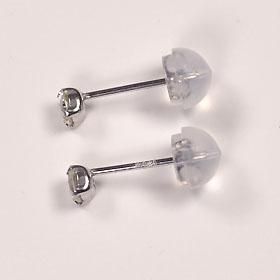 K10WG・ダイヤ0.2ct(SIクラス・鑑別書カード付) スタッド K10WG・ダイヤ0.2ct(SIクラス・鑑別書カード付) スタッド