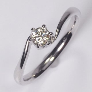 【婚約指輪】プラチナ・ダイヤモンド0.18ct（SIクラス・鑑別書カード付）　エンゲージデザインリング