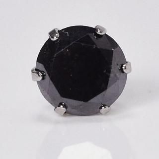 メンズに人気のダイヤモンドピアス 片耳ピアス