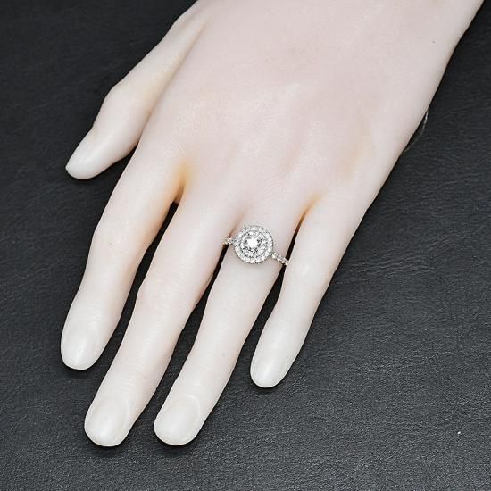 婚約指輪　プラチナ　ダイヤモンド 婚約指輪 プラチナ・ダイヤモンド0.85ct（Fカラー・SIクラス