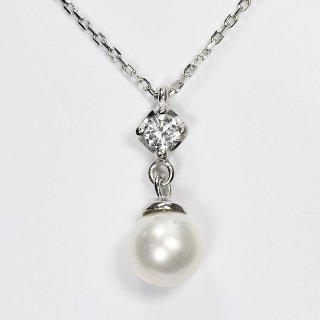 花珠真珠 6mm珠 ダイヤモンド0.1ct スタッド＆パールネックレス アコヤ本真珠