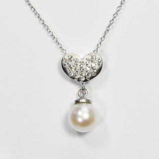花珠真珠 6mm珠 ダイヤモンド0.1ct ハートパヴェ＆パールネックレス アコヤ本真珠
