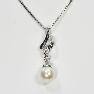花珠真珠 6mm珠 ダイヤモンド0.1ct シンプル＆パールネックレス アコヤ本真珠