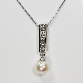 花珠真珠 6mm珠 ダイヤモンド0.25ct ５ストーン＆パールネックレス アコヤ本真珠