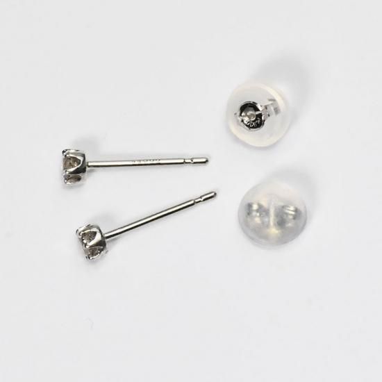 プラチナ ダイヤモンド ピアス 0.1ct（SIクラス・鑑別書カード付