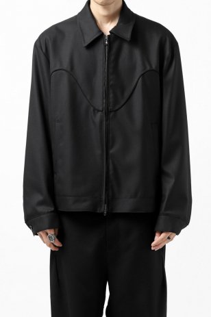 <img class='new_mark_img1' src='https://img.shop-pro.jp/img/new/icons20.gif' style='border:none;display:inline;margin:0px;padding:0px;width:auto;' />MAIN ATTRACTION T/R STRETCH BLOUSON (BLACK)