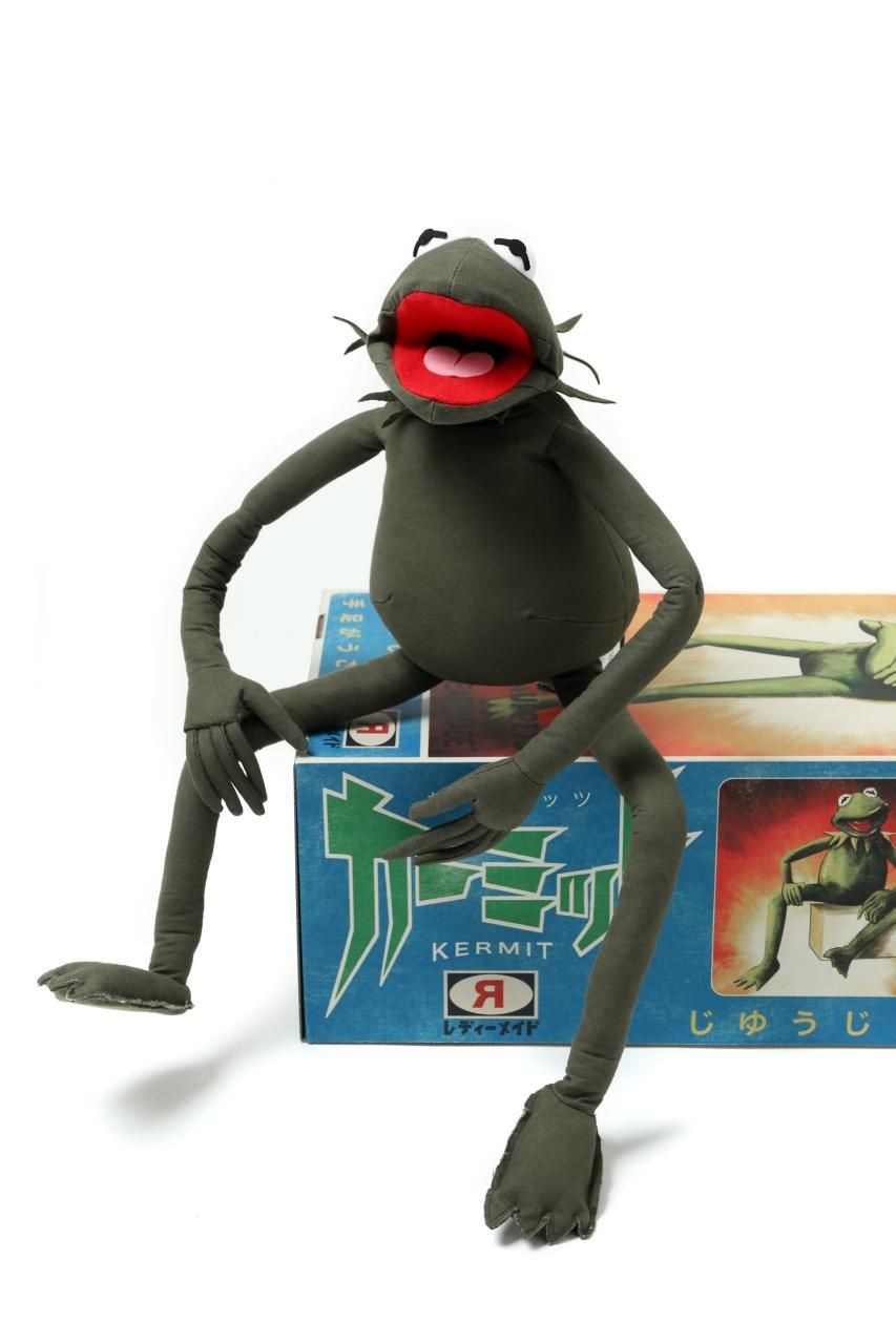 READYMADE x ©Disney Kermit the Frog (KHAKI GREEN) 商品ページ READYMADE x ©Disney Kermit the Frog (KHAKI GREEN) 商品ページ