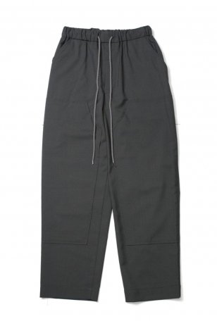 <img class='new_mark_img1' src='https://img.shop-pro.jp/img/new/icons20.gif' style='border:none;display:inline;margin:0px;padding:0px;width:auto;' />marka DOUBLE KNEE PANTS (OLIVE)